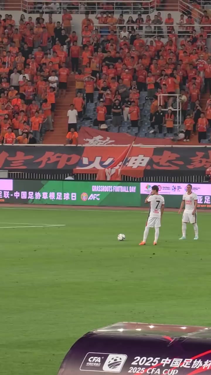 一传一射！“二娃”罗慕洛达成成都蓉城百场里程碑