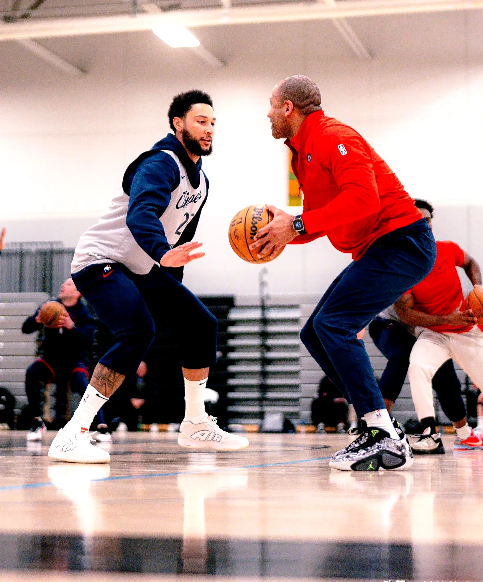 关于NBA-比尔和太阳达成买断澄清期后加盟快船的信息