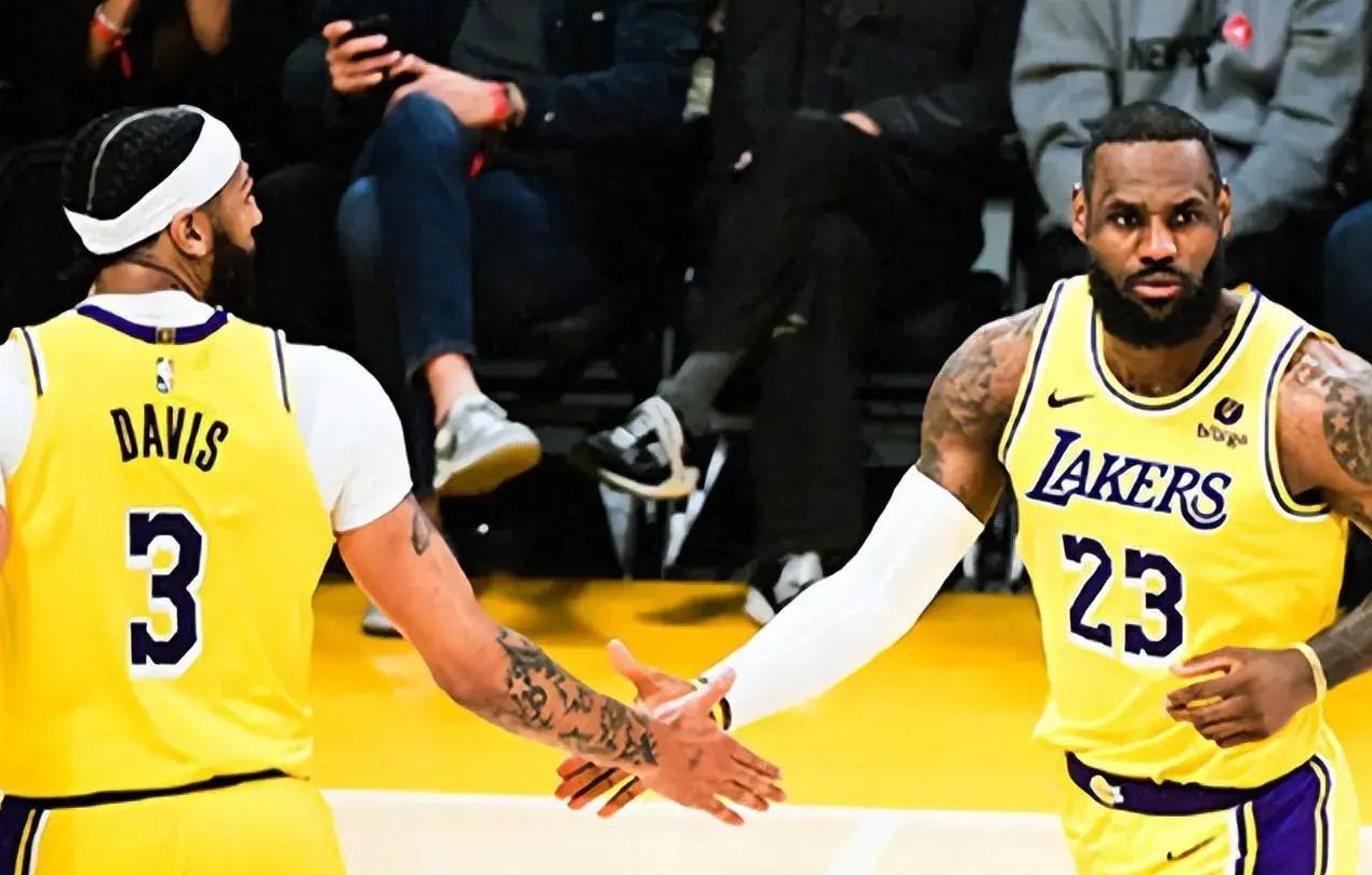 MK体育平台-NBA夏联-勇士不敌热火广东旧将27+13湖人胜马刺