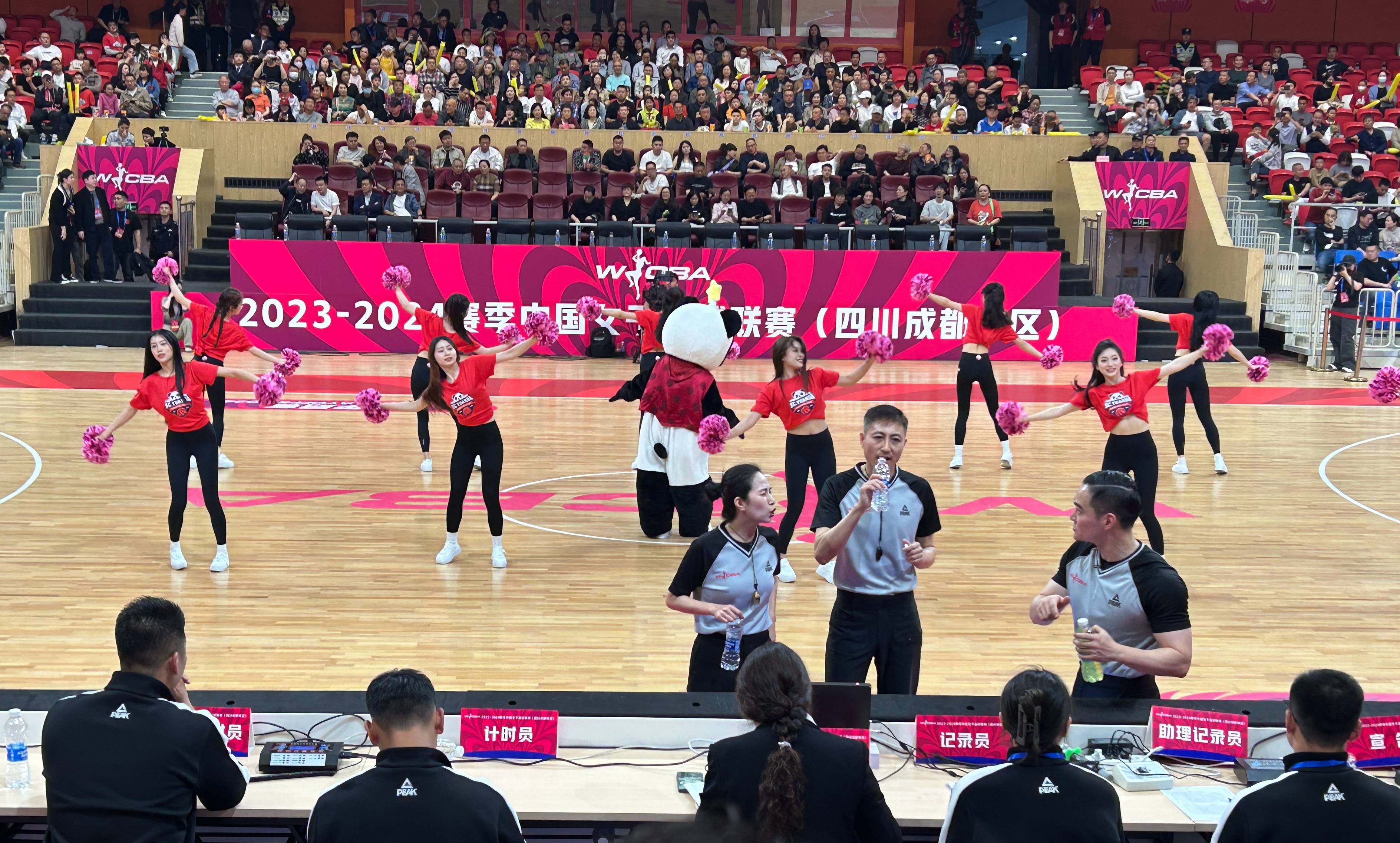 主场作战铆定胜局，晋级淘汰赛