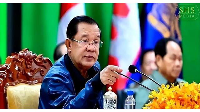 泰国篮球队凭借默契配合，击败对手